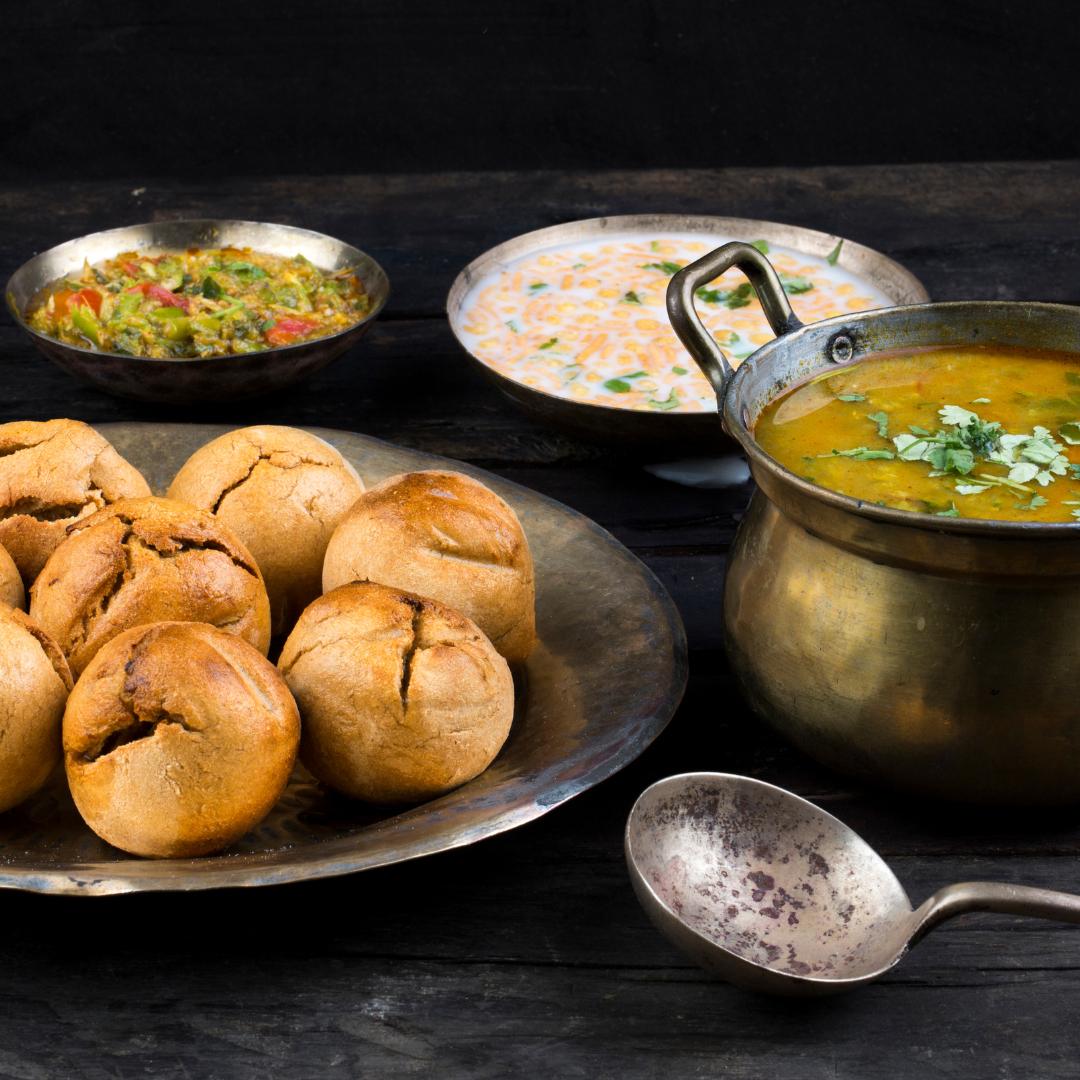 Traditionelle Indische Gerichte, die du in Jodhpur probieren solltest: